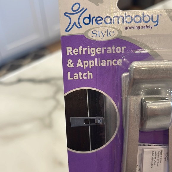 Refrigerator and Appliances latch - Picture 3 of 3